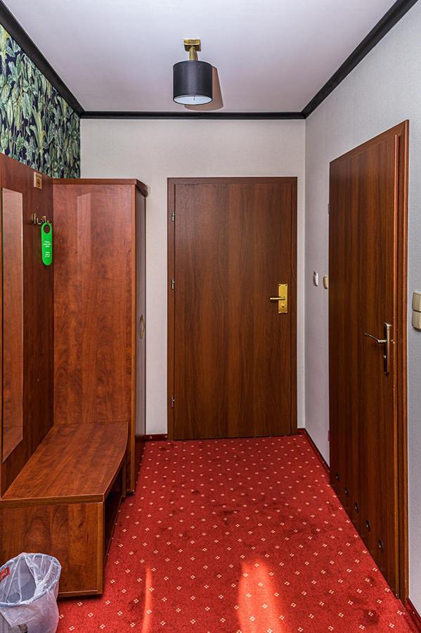Hotel Stara Gorzelnia ลีแคญ ภายนอก รูปภาพ