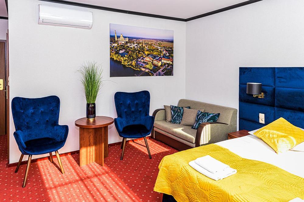 Hotel Stara Gorzelnia ลีแคญ ภายนอก รูปภาพ