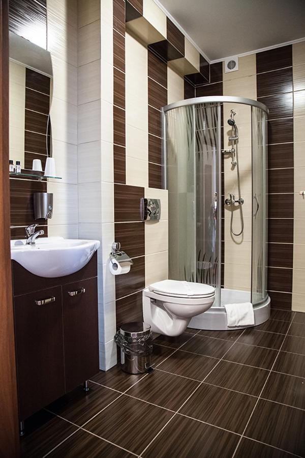 Hotel Stara Gorzelnia ลีแคญ ภายนอก รูปภาพ