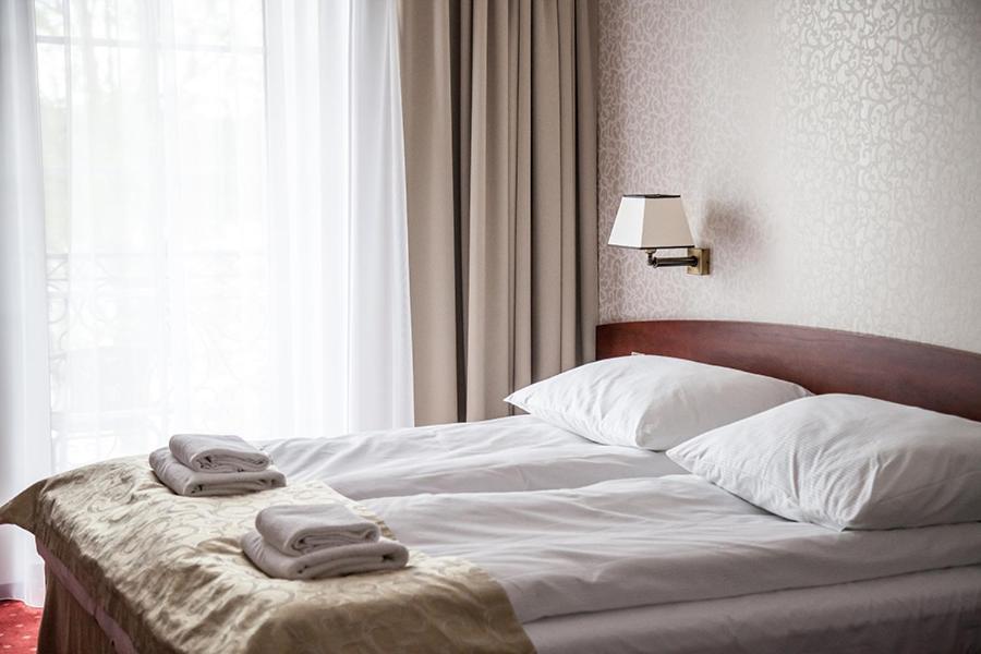 Hotel Stara Gorzelnia ลีแคญ ภายนอก รูปภาพ