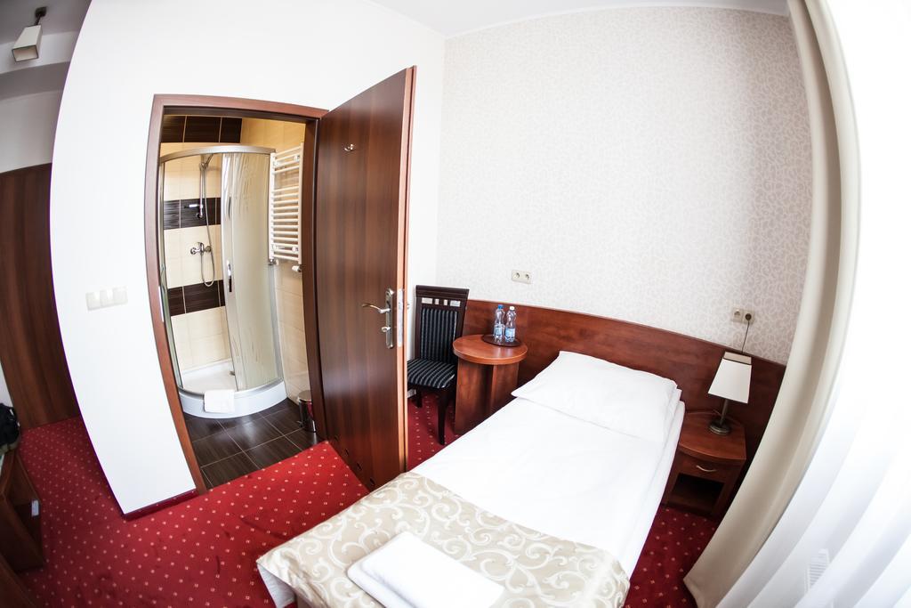 Hotel Stara Gorzelnia ลีแคญ ห้อง รูปภาพ