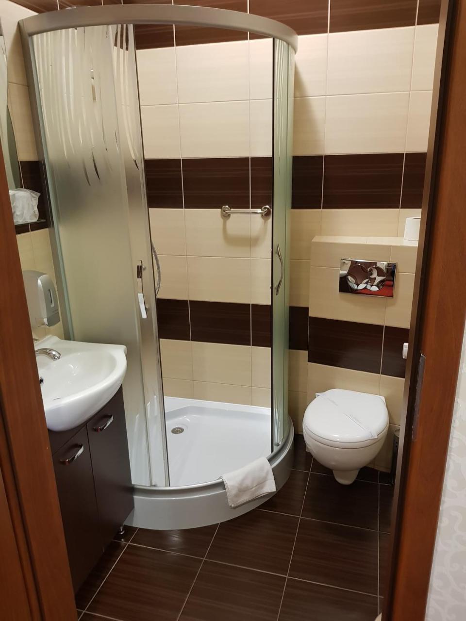 Hotel Stara Gorzelnia ลีแคญ ภายนอก รูปภาพ