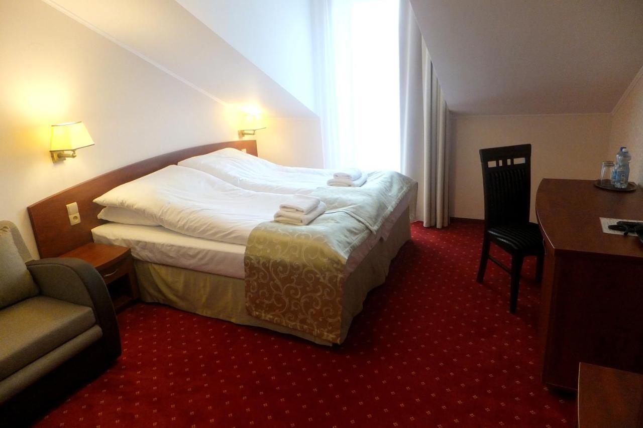Hotel Stara Gorzelnia ลีแคญ ภายนอก รูปภาพ
